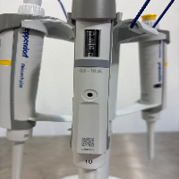 Eppendorf Research Plus x4 Pipettes image 3